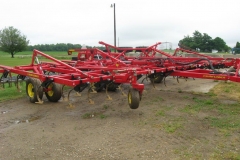 CHISEL PLOW (AGRICULTURAL AND FARM)